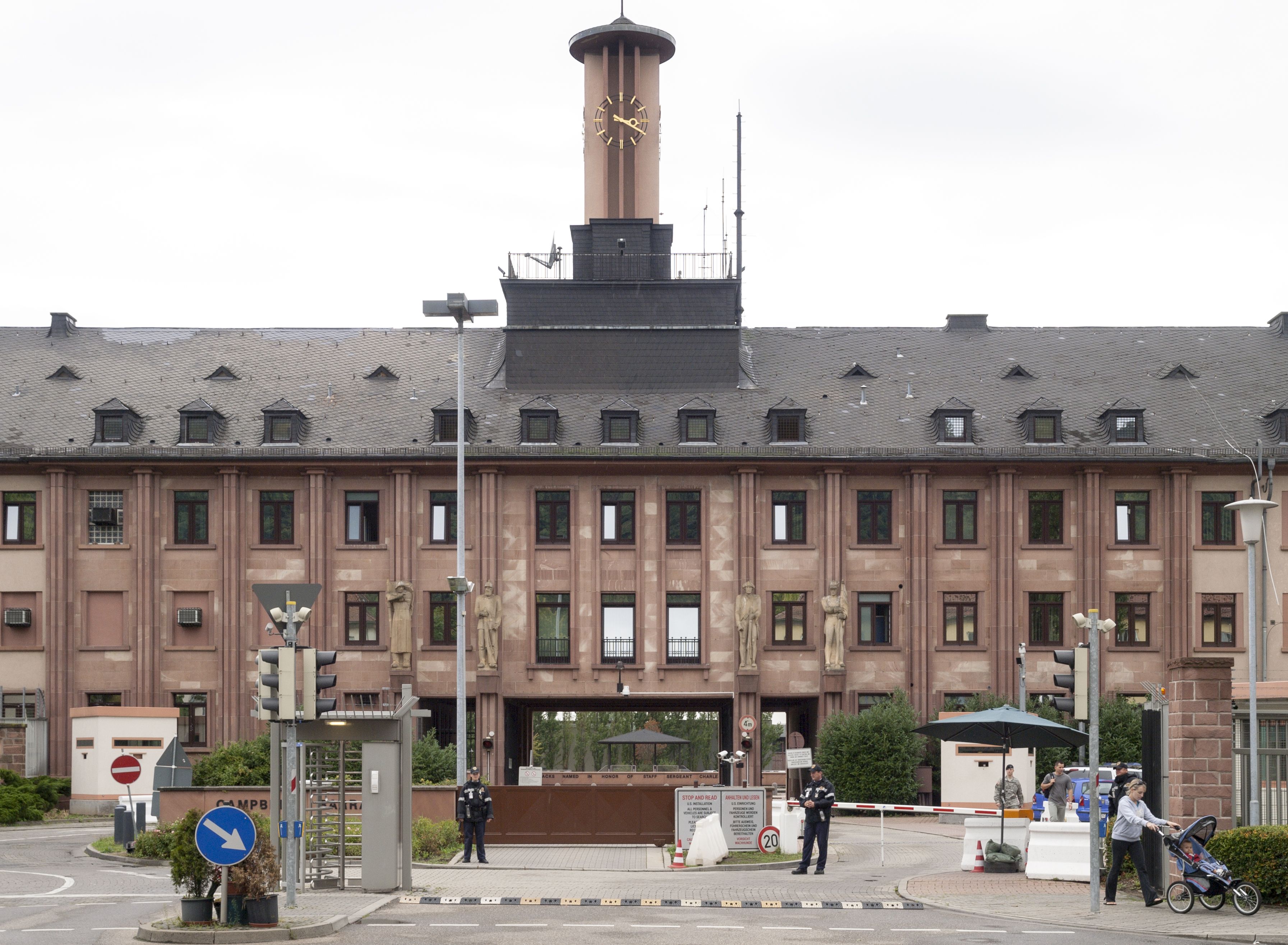 Streng bewachter Checkpoint am Torhaus 2008 (Foto: Phillipp Rothe)